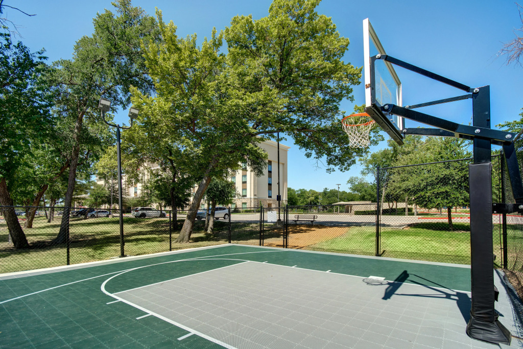 Hampton Inn & Suites Dallas/Plano-East