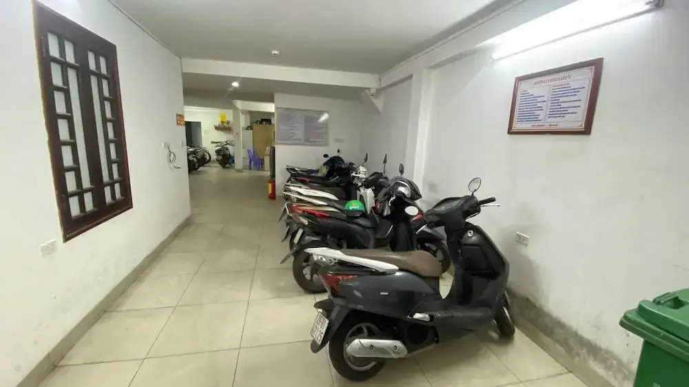 Era Apartment Ha Yen Quyet