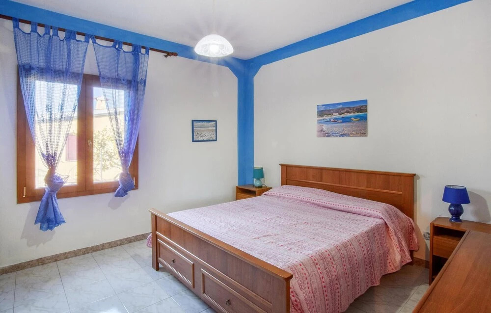 Stunning Home in San Teodoro With Wifi and 2 Bedrooms