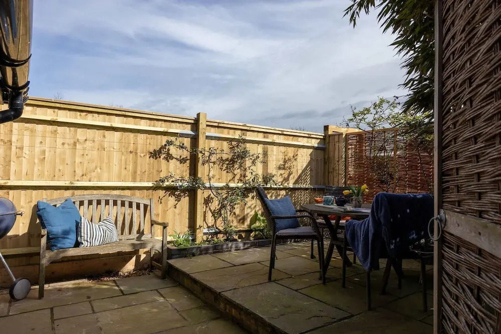 Journey s End Luxury Cottage 100m From Sea