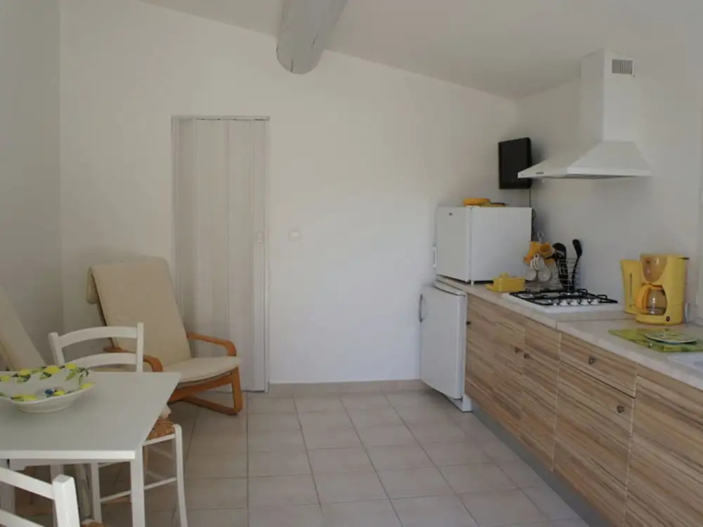 Charming Holiday Home in Robion With Swimming Pool
