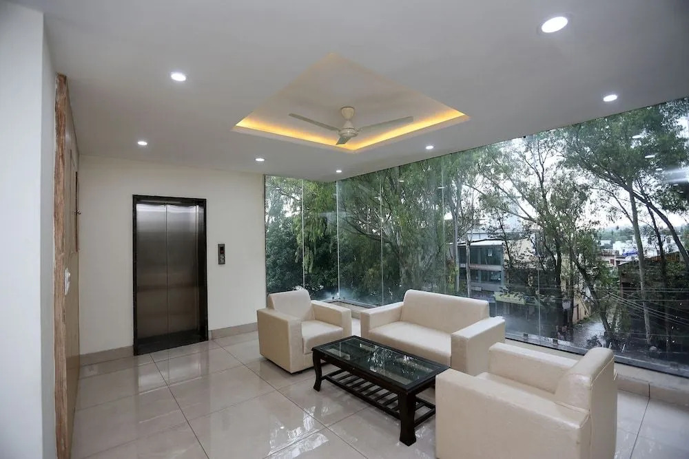OYO 9667 Sashtrdhara Road