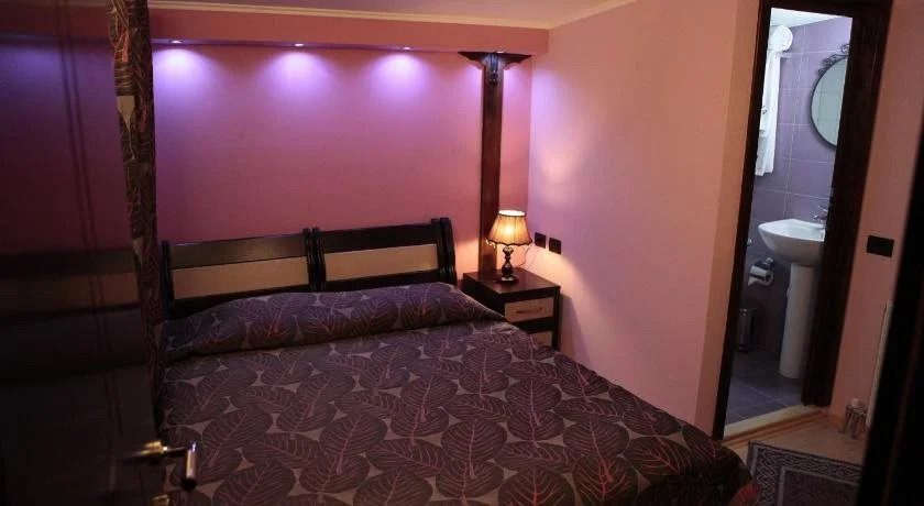 Bujtina Leons Apartments