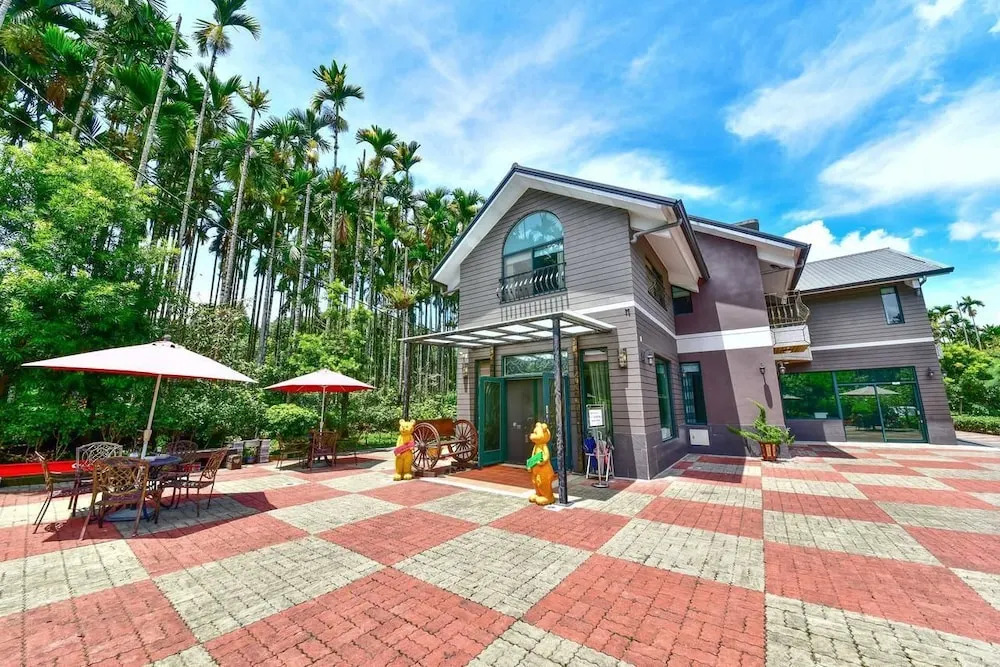Yujue Holiday Villa