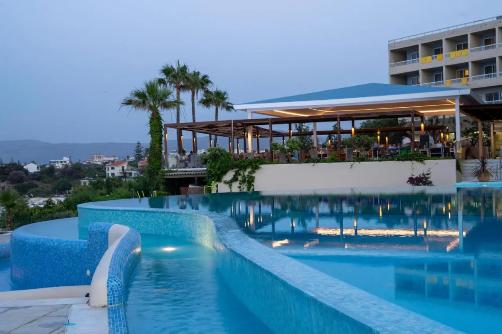 Leptos Panorama Hotel