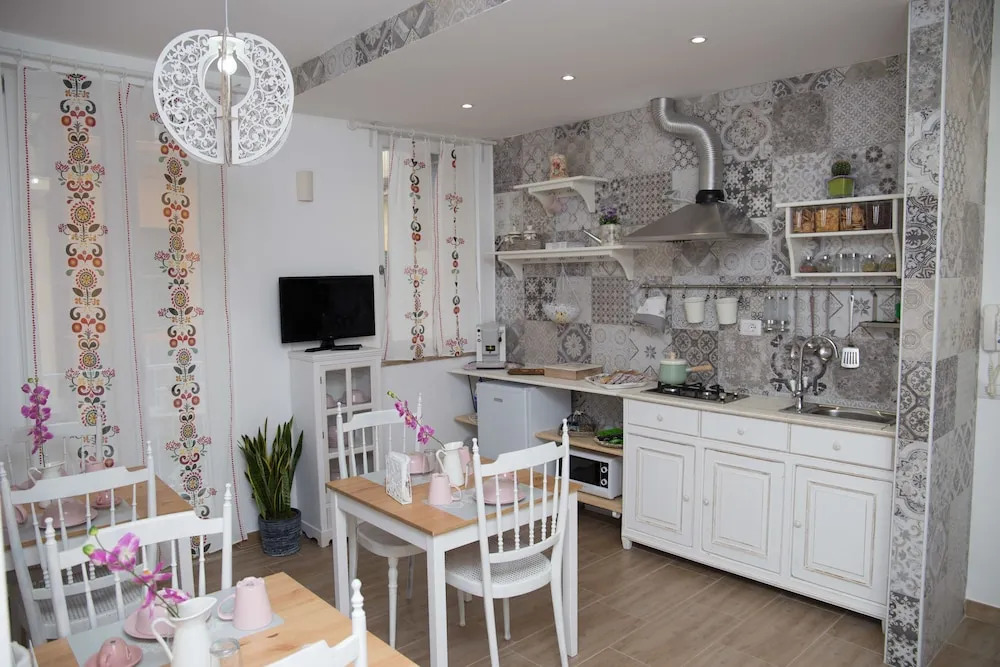 Dafni - Shabby Chic Guesthouse