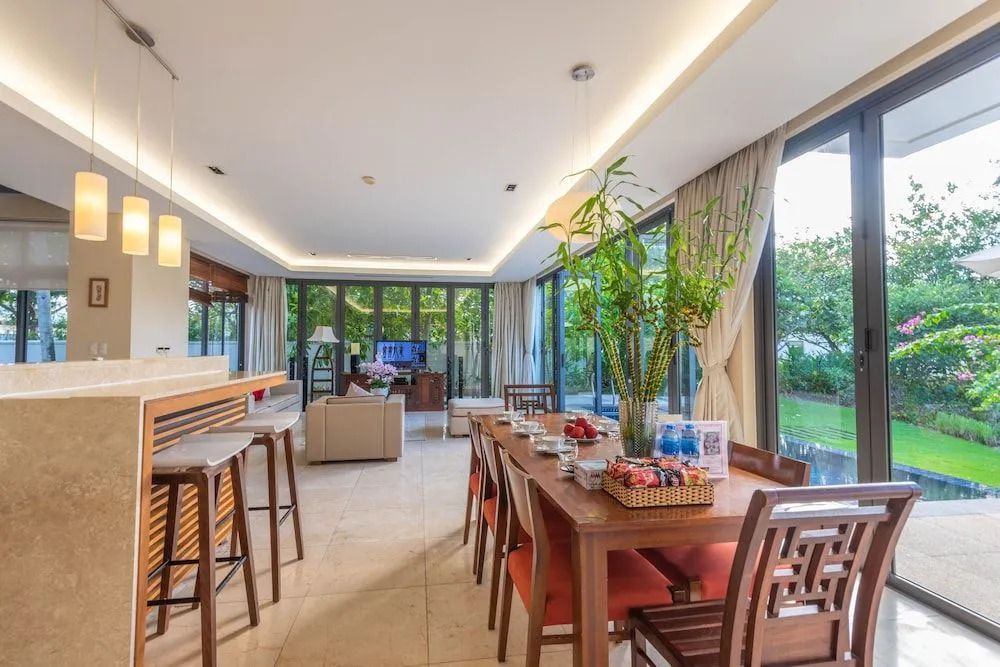 The Ocean Villa Đà Nẵng