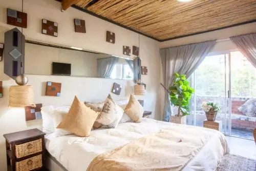 Honeymoon Suites Strand Helderberg