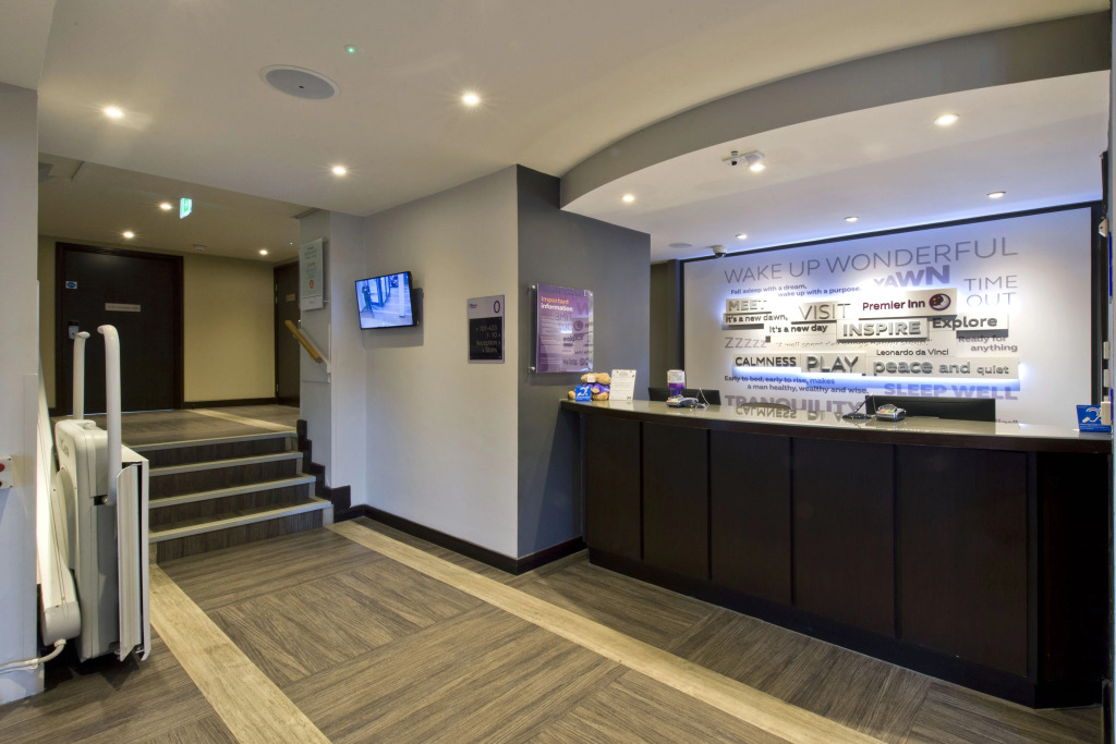 Premier Inn Birmingham Cc Bridge Street
