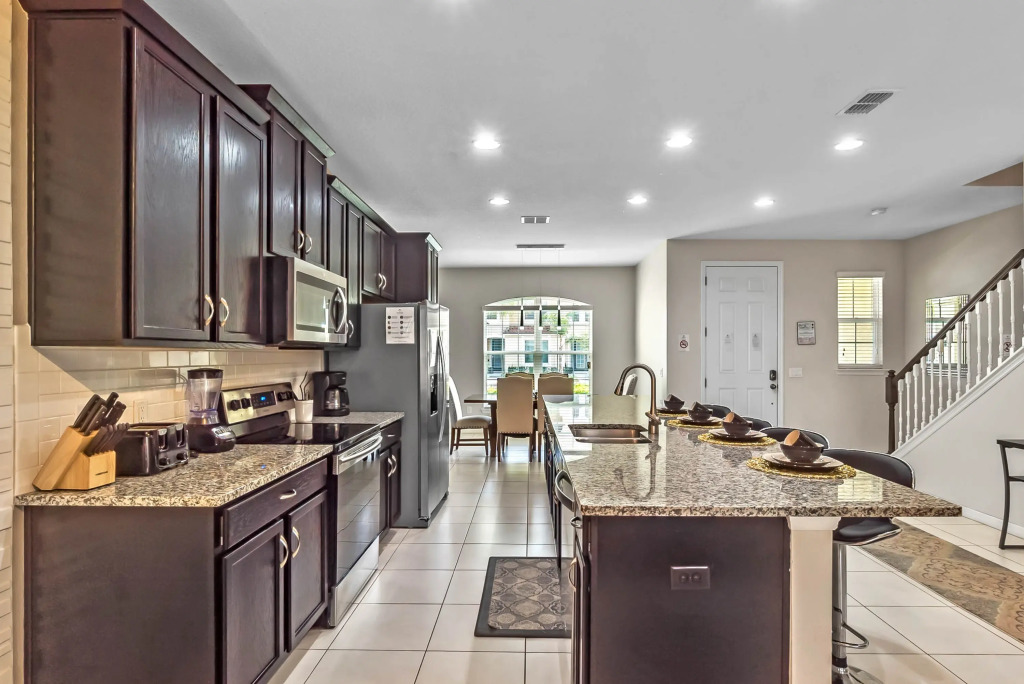 3 Bedrooms 35 Bathrooms Solara 1564 Cp