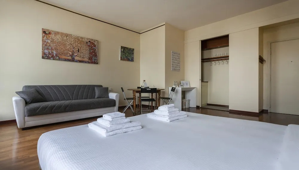 Italianway   - Santo Stefano 5