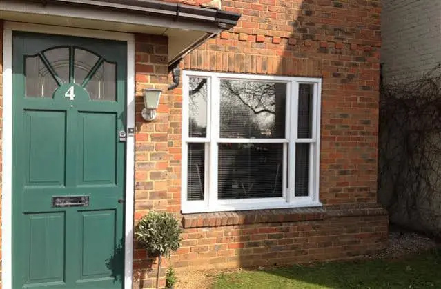 Flat 4 Summertown Court