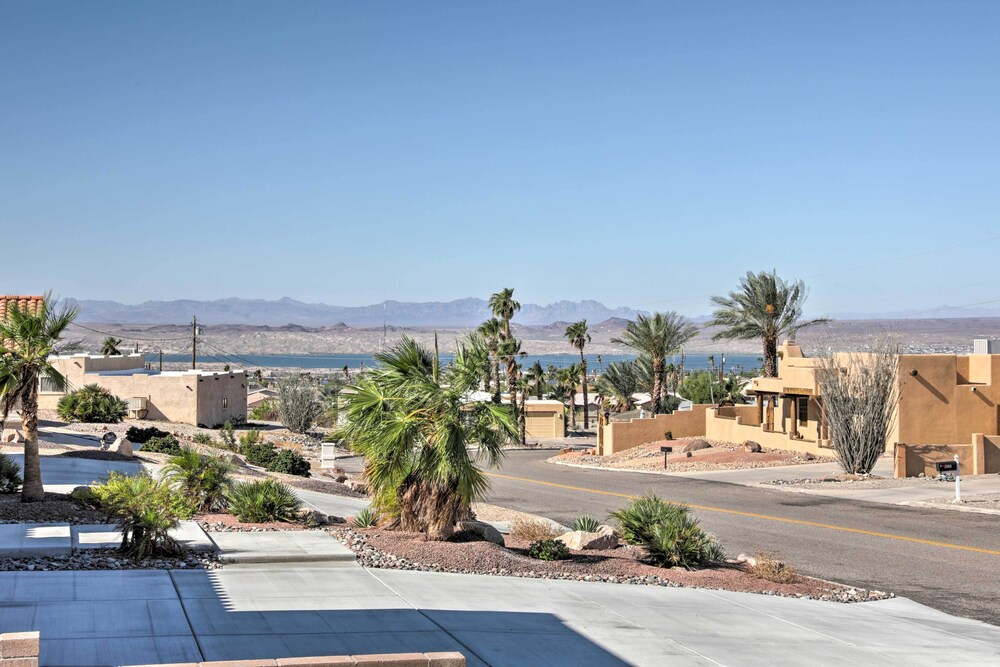 < 3 Mi to Lake Havasu: Home w/ Patio & Grill!