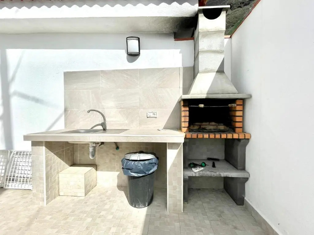 Two-Bedroom House 5, FreeWifi, AC, BBQ, Mountain View