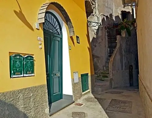 Abate B&B Capri
