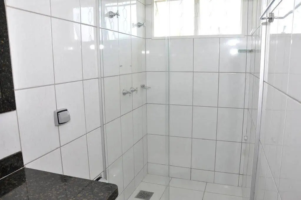 Hotel Carolina 2 - próximo a Universidade de Uberaba uniube - ao Aeroporto Fórum De uberaba - hospital Mario Palmeirio ao Hospital São Marcos e hospital Regional