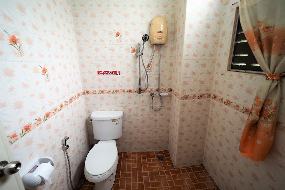 Arunroj Apartment
