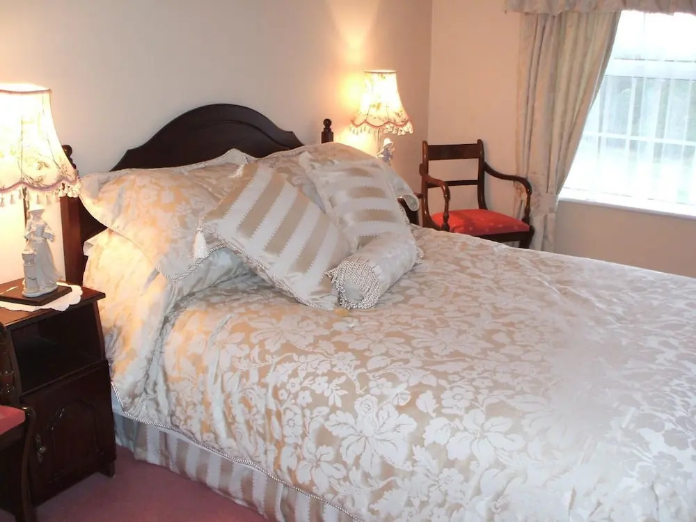 Grove Farm House B&B