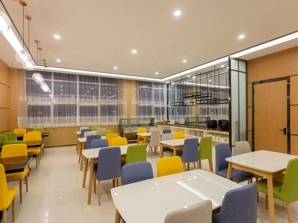 Chonpines Hotel Jining Quanmin Fitness Plaza