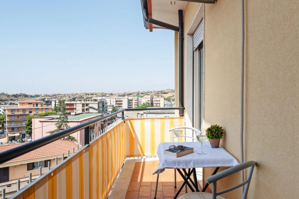 Roomy And Bright Apartment With Balconies X6