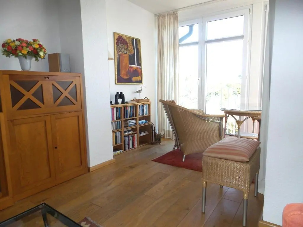 FeWo direkt am Strand mit Meerblick und Südbalkon, Villa Freia 27, Binz
