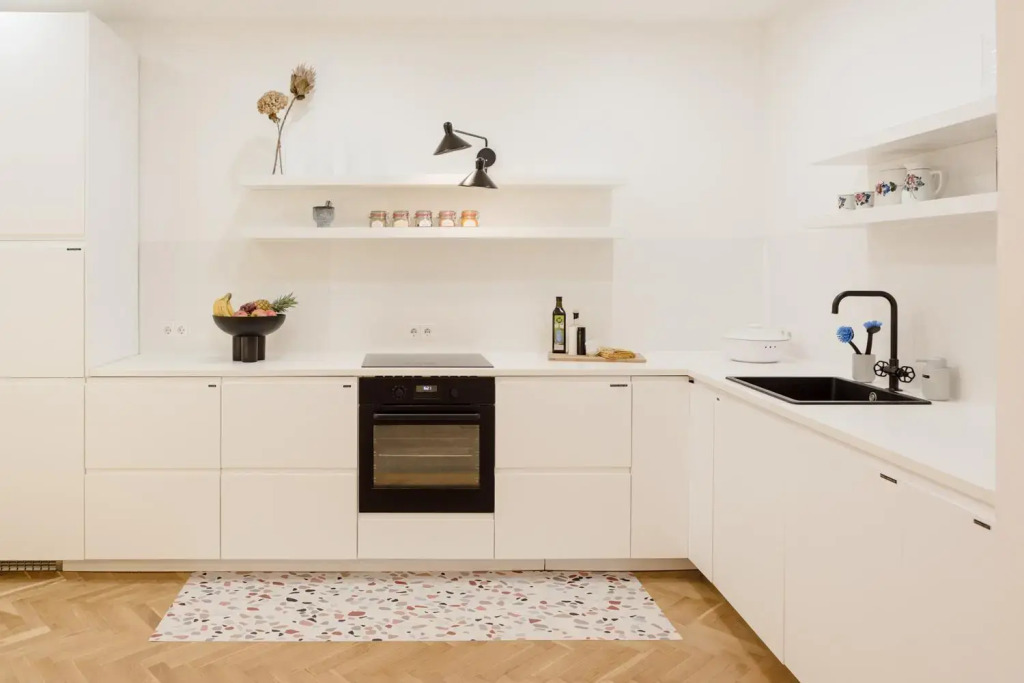 Marktplatz-Residenz - 110 m vom Traunsee, Balkon, Kachelofen, frisch saniert