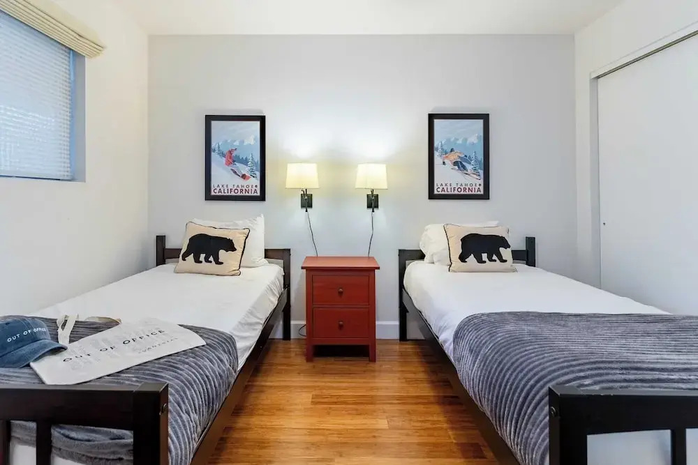 Walk to Lake, Dining+shops 5mins to Ski Resort Incline Paradise by Avantstay