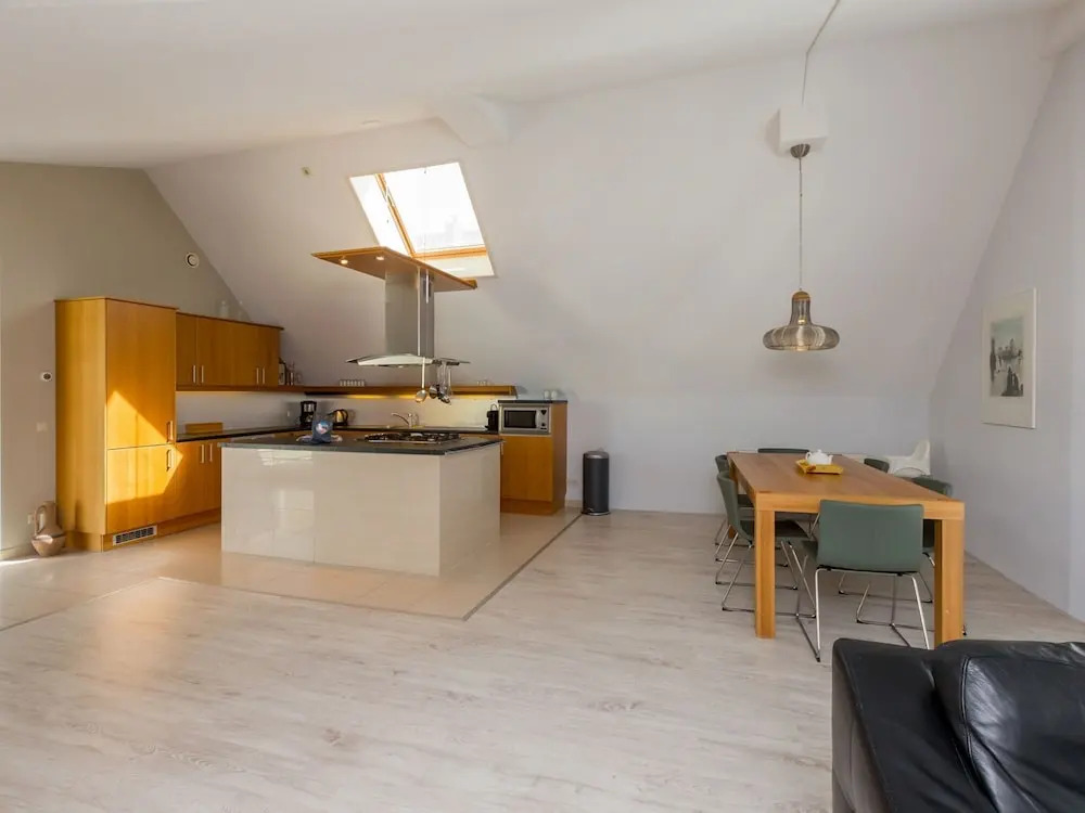 Very Spacious 6-person Apartment Located in the Centre of Ouddorp