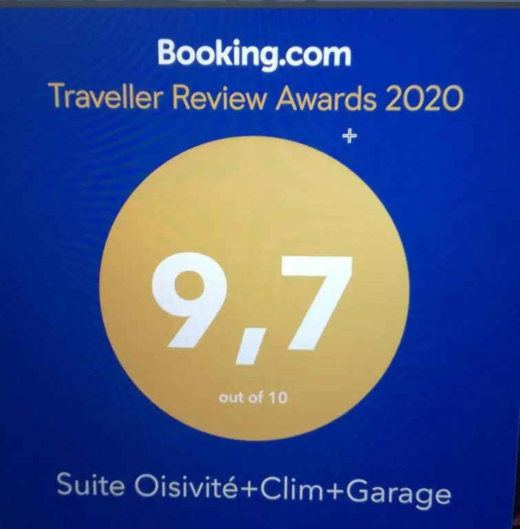 Suite Oisivité classée 3 étoiles avec Terrasse, Climatisation et Garage