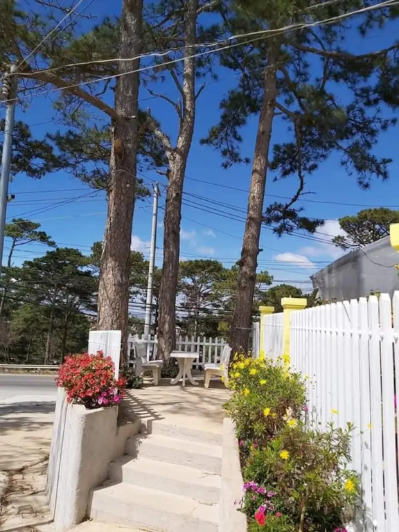 Vườn Nhà Đan Homestay