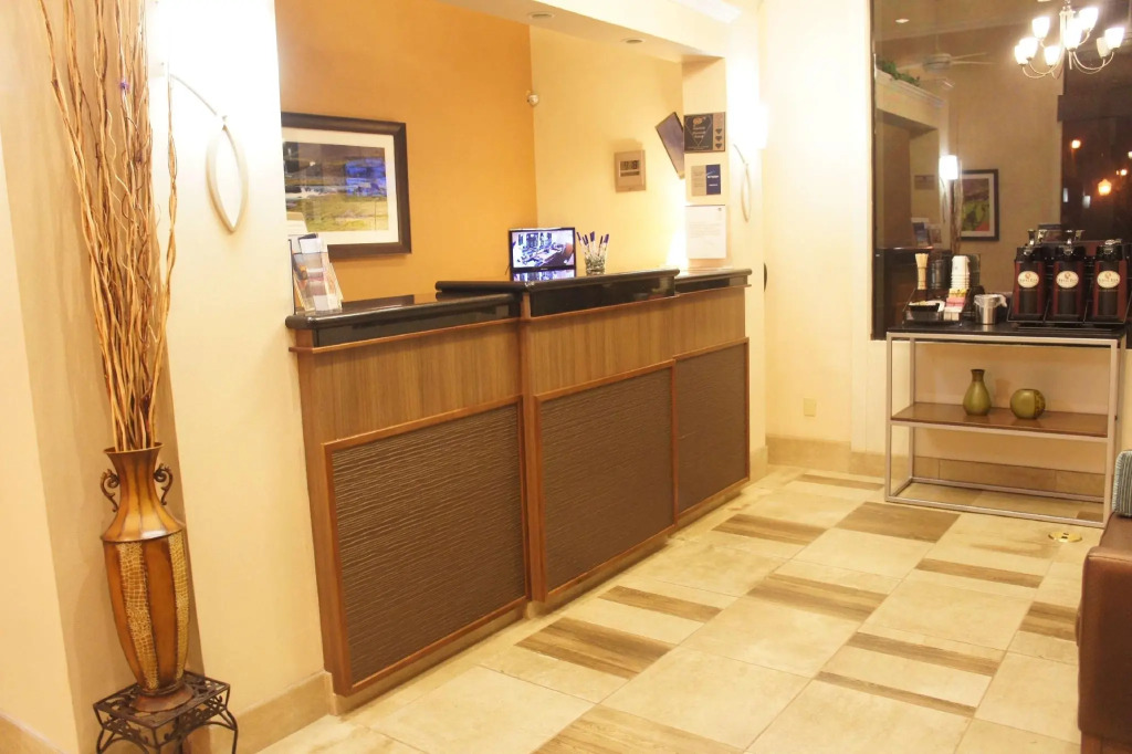 Best Western PLUS Inn of Hayward