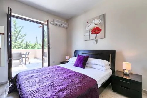 4 BR Villa Delphin