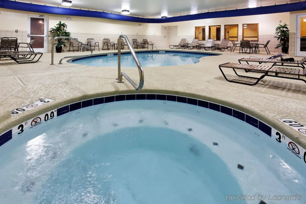 Holiday Inn Express Florence Northeast by IHG