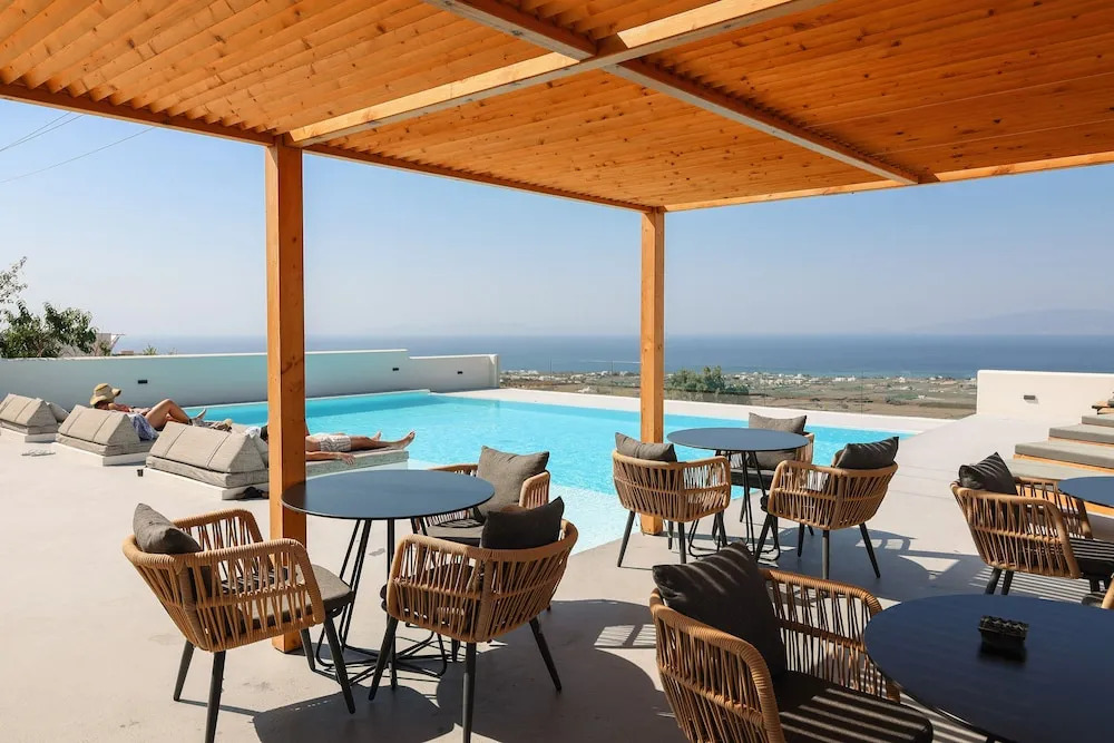 North Wind Luxury Suites