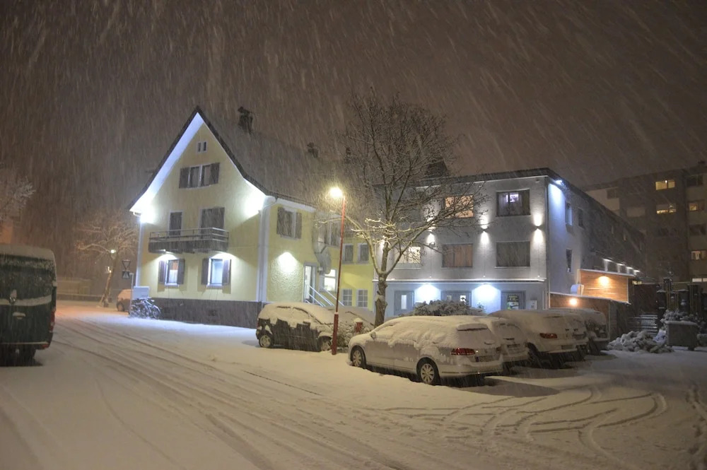 Hotel Pension Löwen nahe Feldkirch - günstige Zimmer für Urlauber, Firmen und Monteure