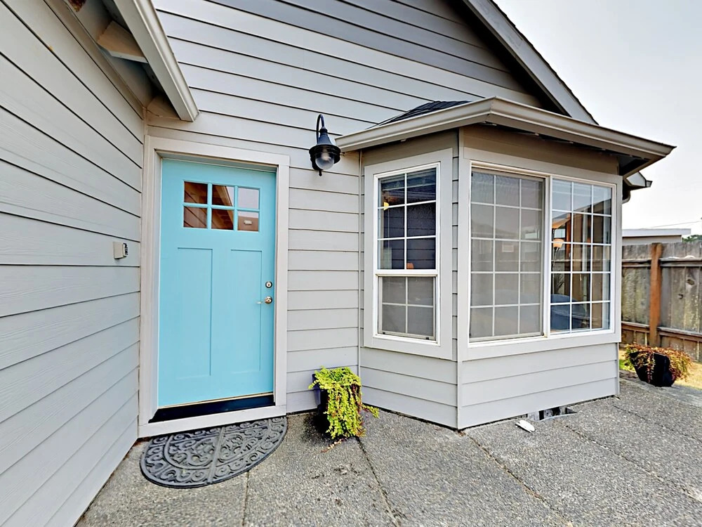 431 17th Avenue Home 5 Bedrooms 3 Bathrooms Home