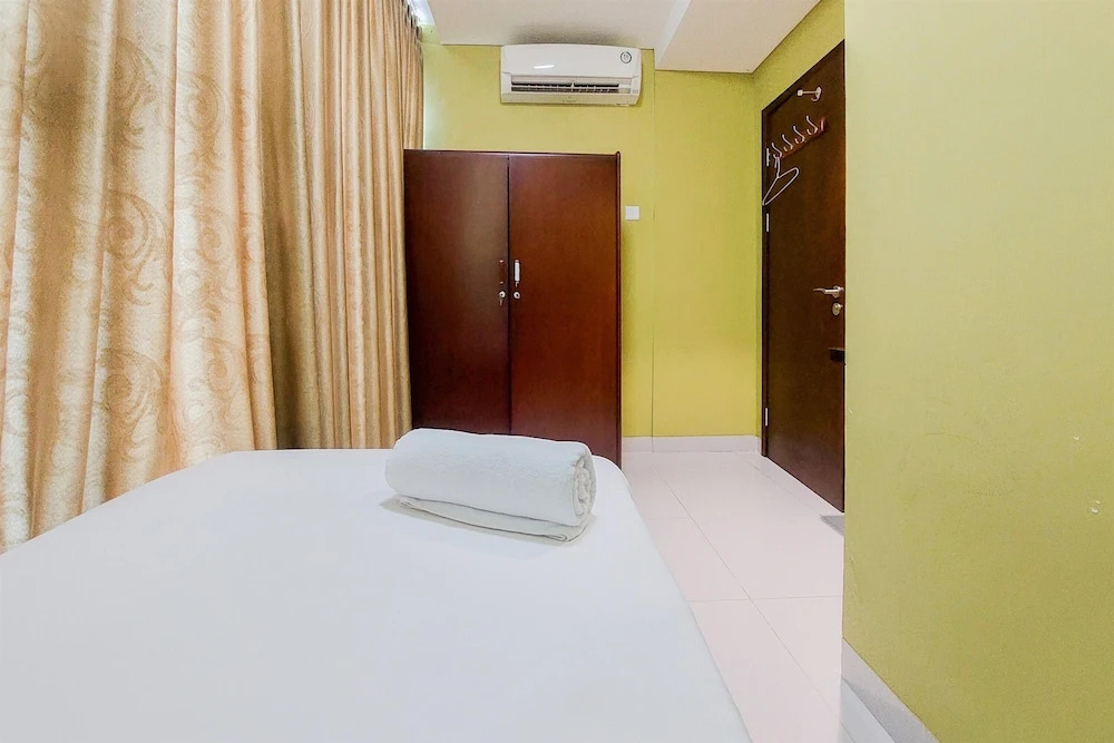 Comfort 2Br At Brooklyn Alam Sutera Apartment