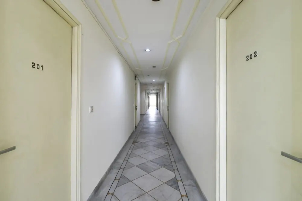 Capital O 49883 Hotel Sutlej Classic