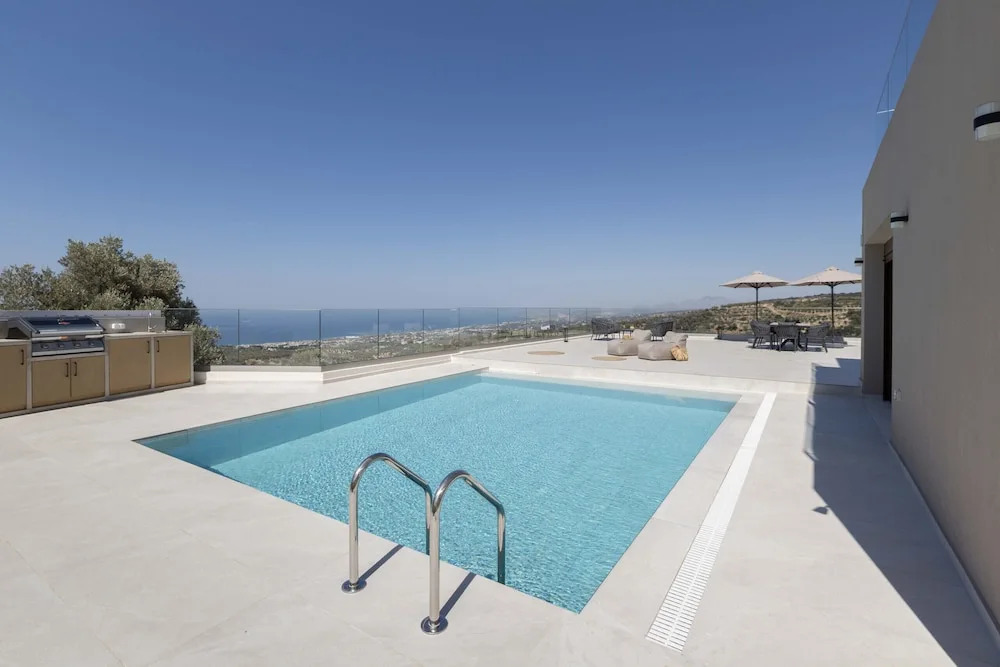 Villa Santa Ιrini 1 - With Heated Pool