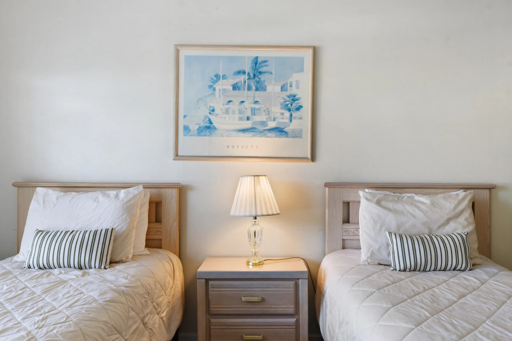 Floridian Pool Home close to Disney  , Davenport, US