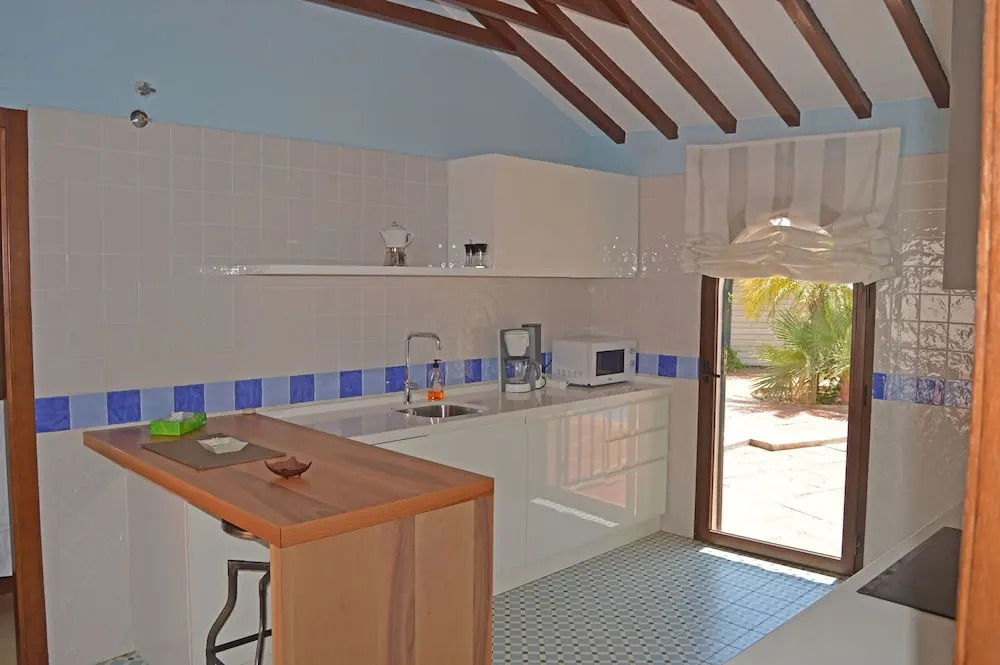Beachfront villa protected private pool 4 bedrooms Marbella
