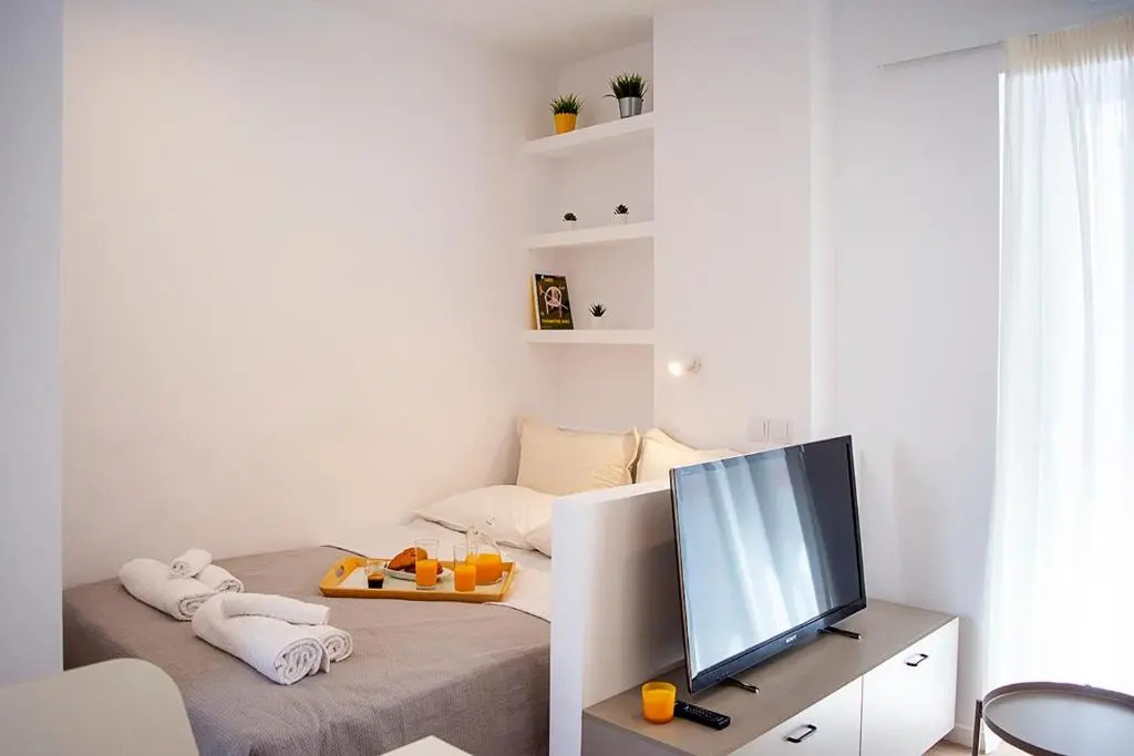 Stylish Modern Studio, Chalkida centre, seaside