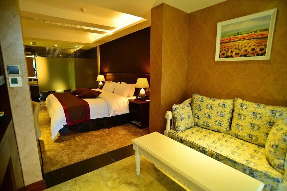 Phoenix Lake Impression Emei Hotel