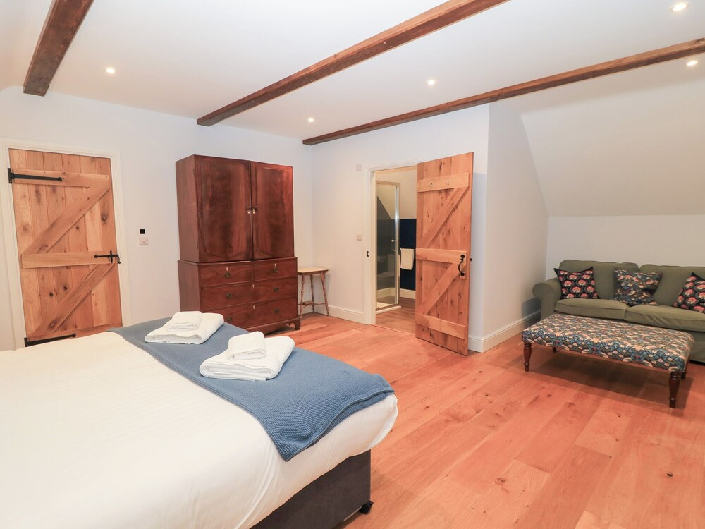 Peewit Coach House