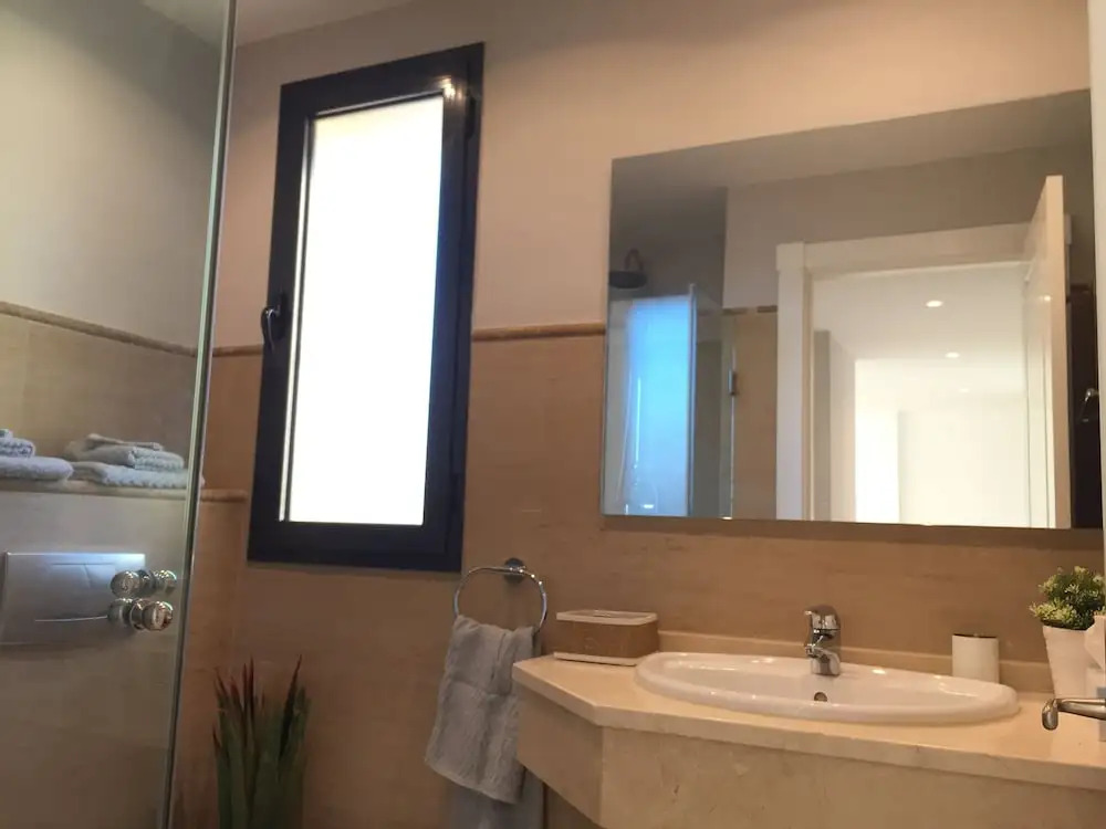 Superb SEA & Sunrise Luxurious Apartment