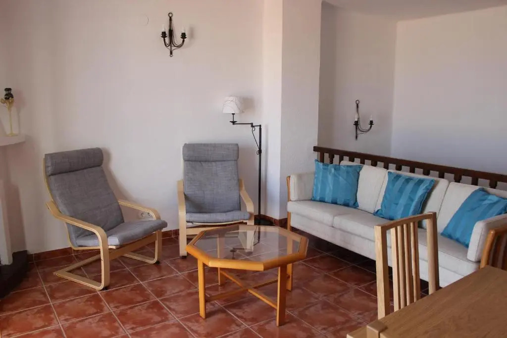 Casa Familiar in Punta Lara