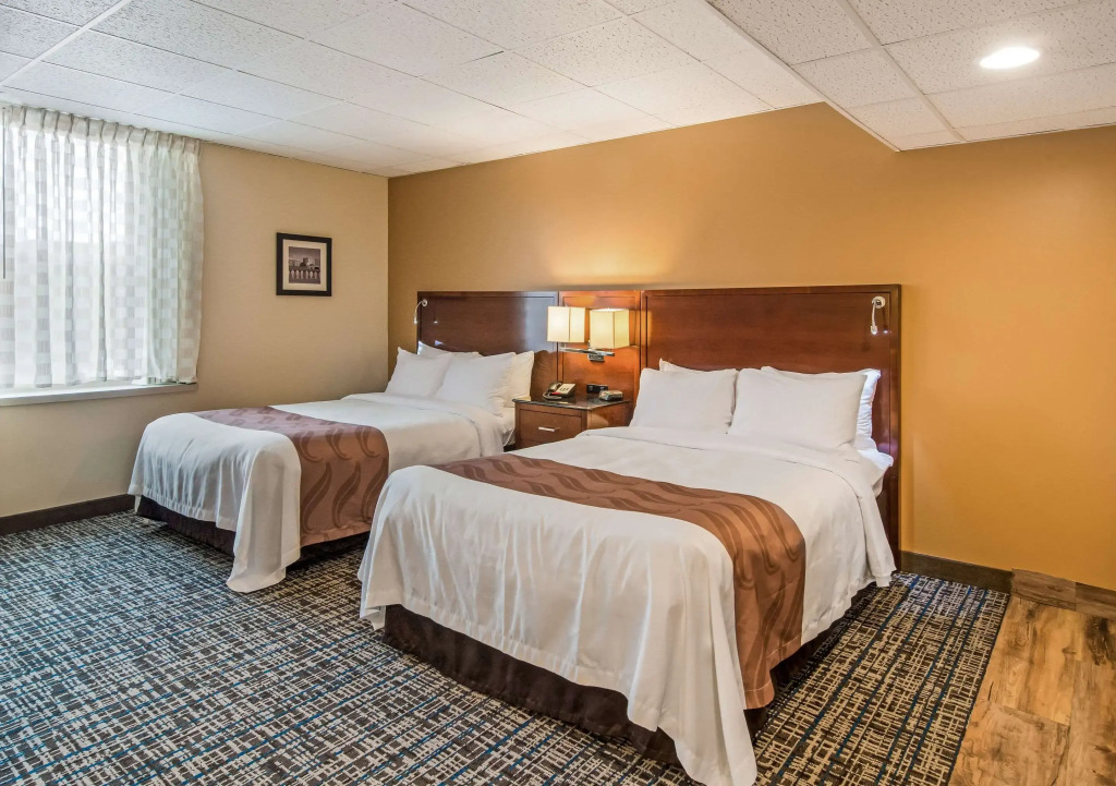 Quality Inn & Suites Virginia MN