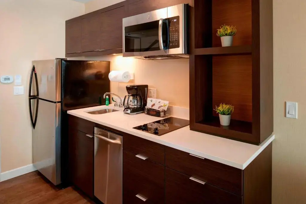 TownePlace Suites by Marriott Grand Rapids Airport