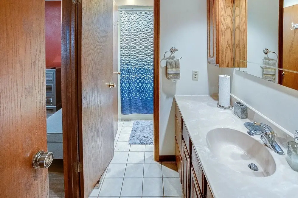 Spacious Tranquility With Private Pool 4 Bedroom Home by RedAwning