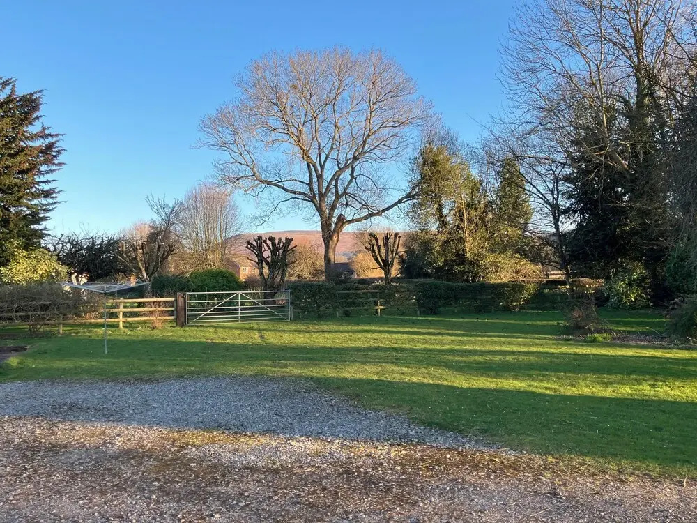 Maes Y Berllan Barn